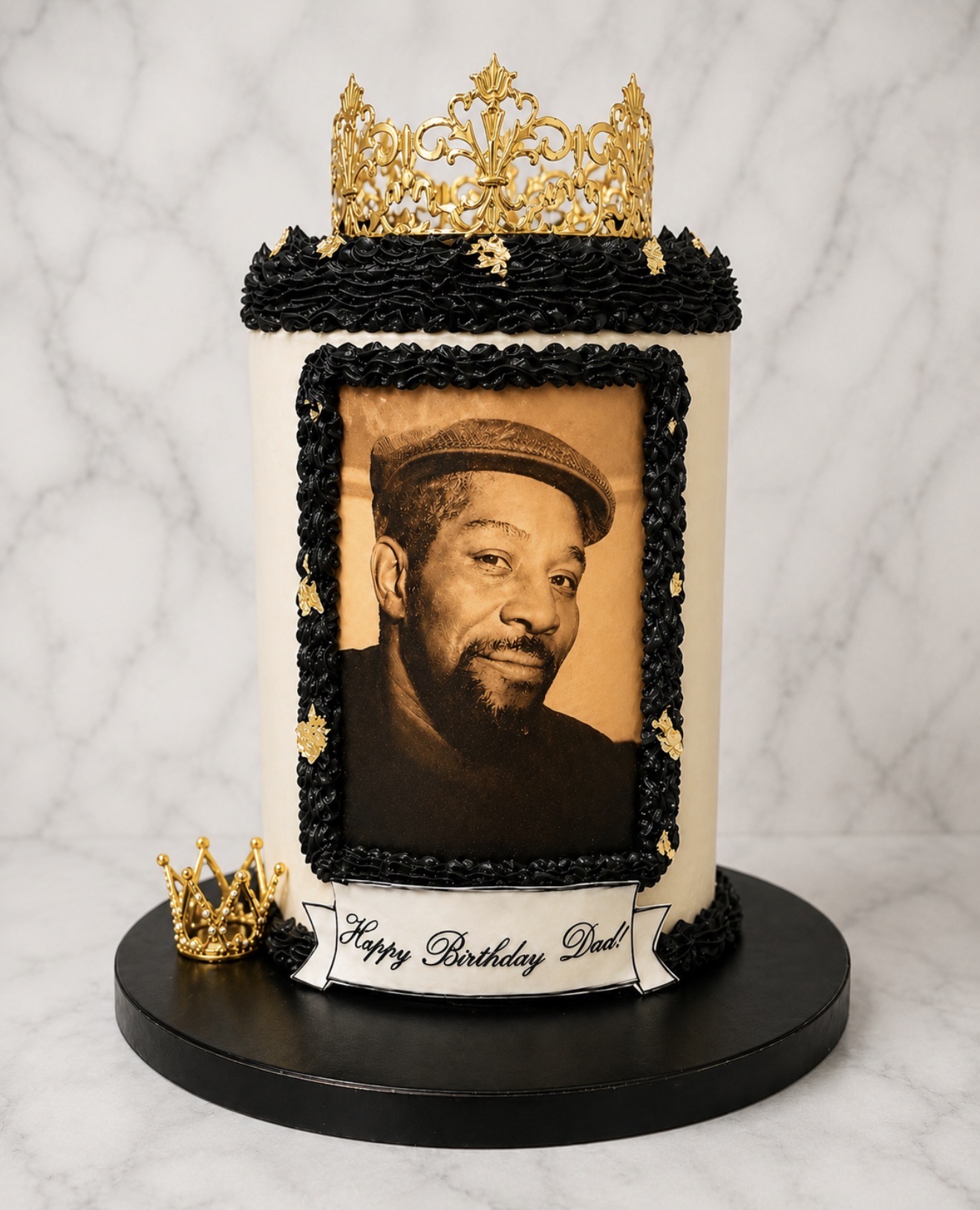 Portrait cakes worth keeping forever